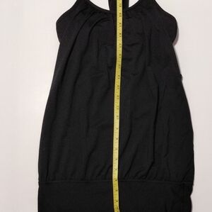 Lululemon No Limit tank
